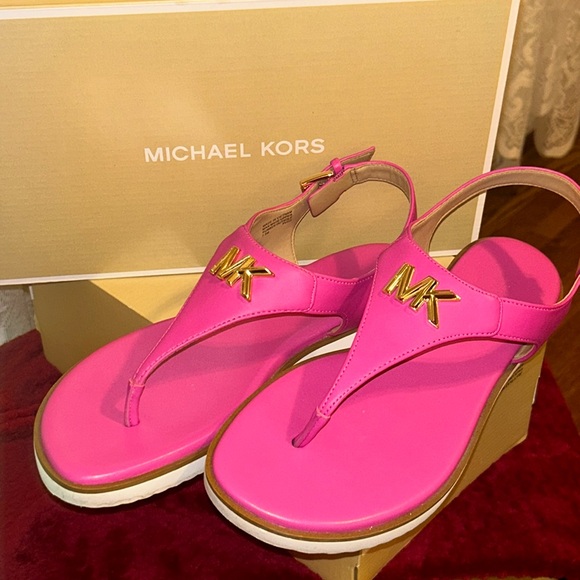 🛍️Gorgeous Ladies Michael Kors Jilly Sandals - Picture 3 of 7